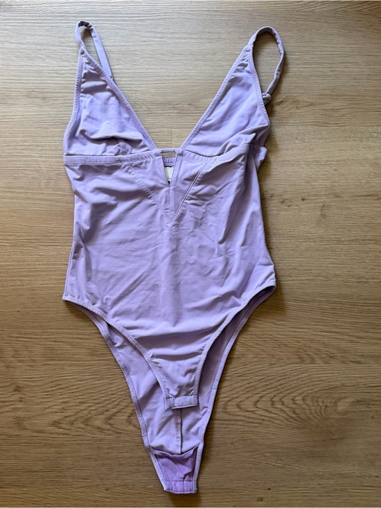 Fleur du Mal Tops - Fleur du mal lilac body suit deep v